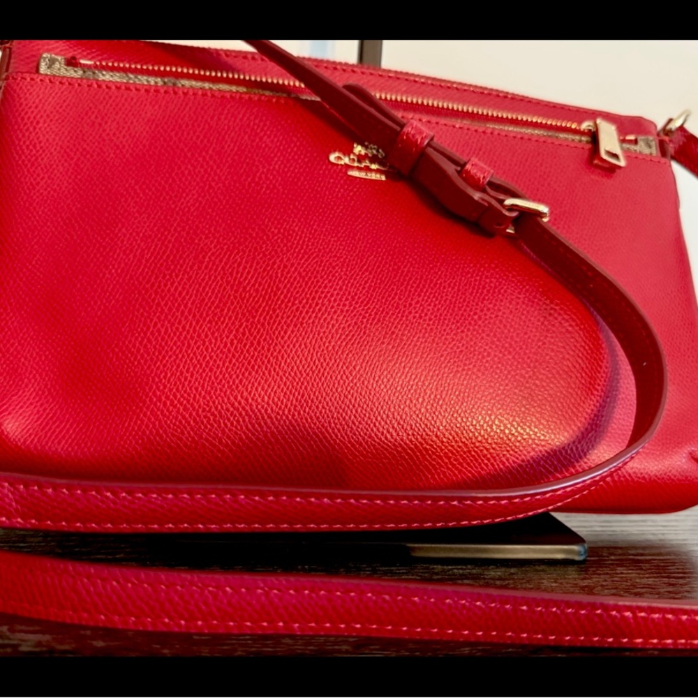Coach F52881 Red Leather East West Pop Crossbody- Signature Pop Up Pouch EUC π€© - Picture 6 of 7